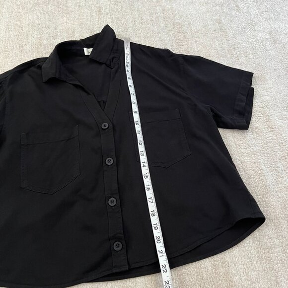 Anthropologie Cloth & Stone Short Sleeve Button Down Black Blouse Top M - Picture 5 of 8